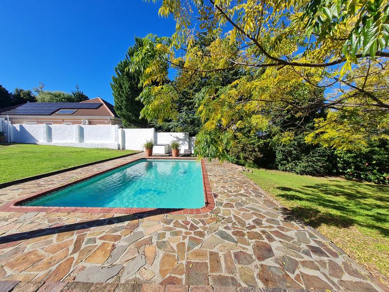 To Let 1 Bedroom Property for Rent in Somerset West Western Cape